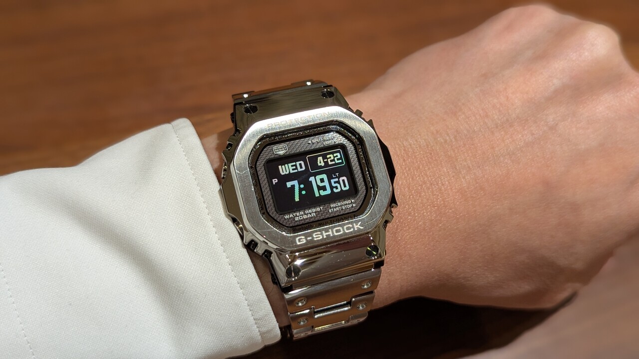 新型フルメタル「GMW-BZ5000」のシルバーの在庫状況が改善。この高級感