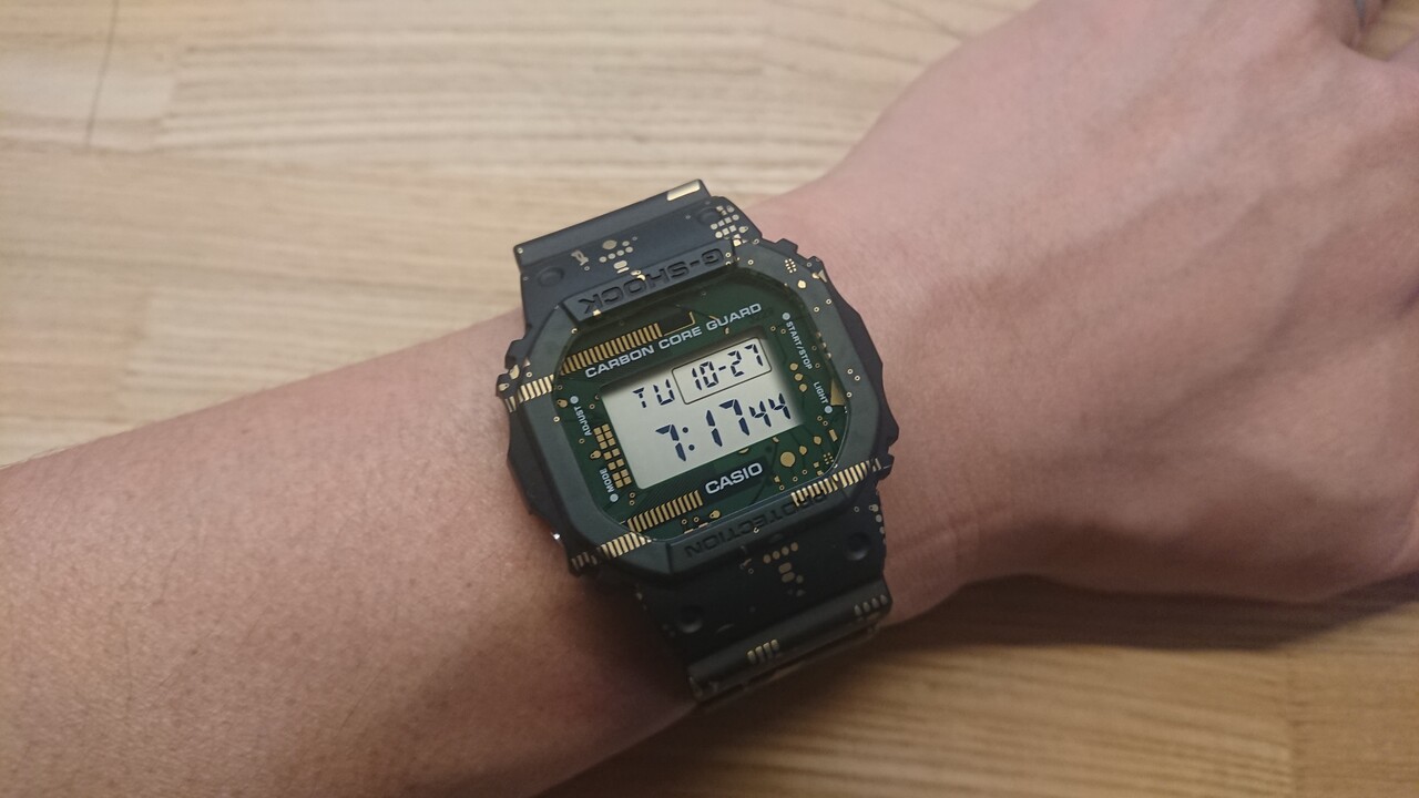 チタンスクエアにサーキットカモフラを施した「GMW-B5000TCC-1JR チタンスクエアにサーキットカモフラを施した「GMW-B5000TCC-1JR