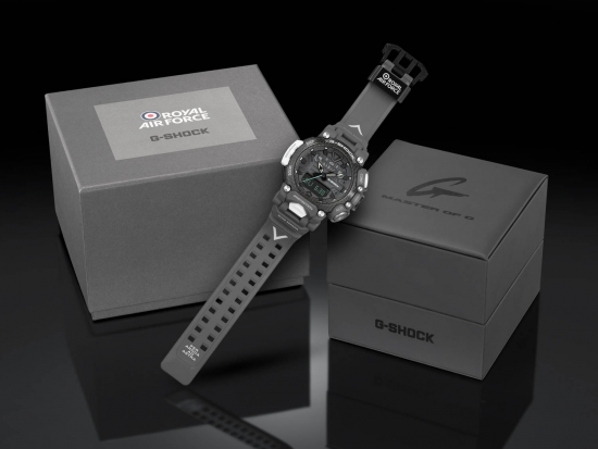 でた！英国空軍公認G-SHOCK！！！グラビティマスター GR-B200RAF