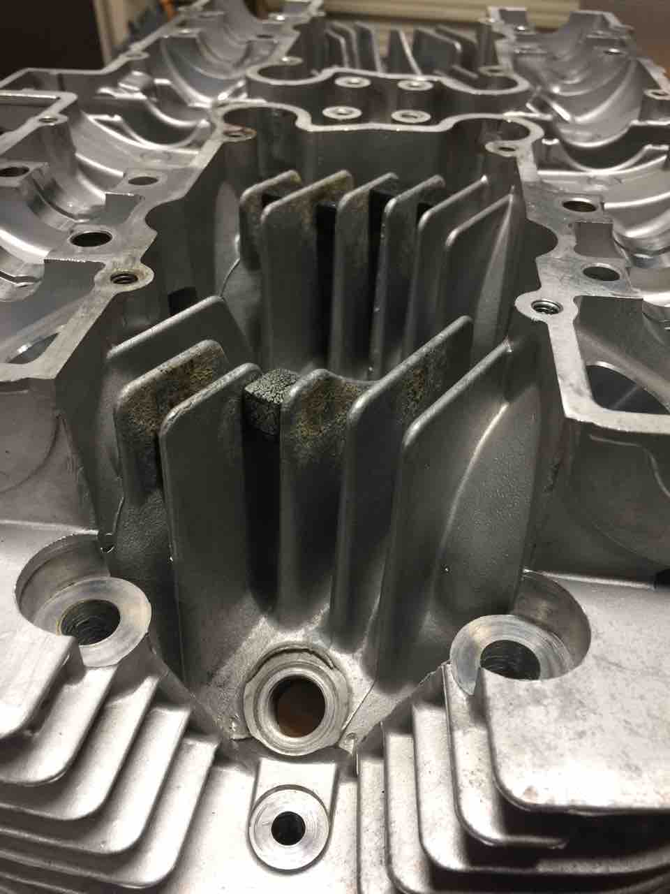 GS750 8号車 シリンダーヘッド フィン隙間のゴム : GS750レストア生活