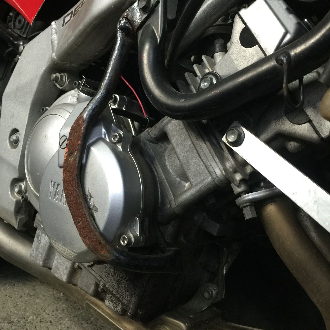 fzr250 R(3LN)用バックスステップ アルミ製 fzr250 R(3LN)用バックスステップ アルミ製