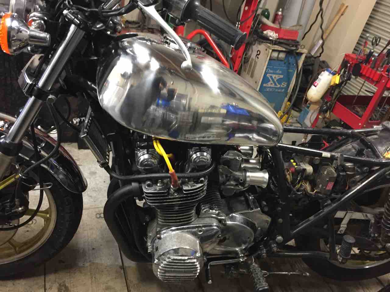 Z1000LTDにアルミ製燃料タンクを装着 : GS750レストア生活