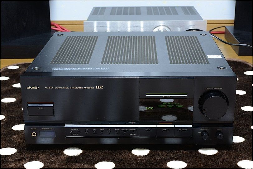 ビクター デジタルベーシックアンプK2 AXーZ921通電のみ(A 46