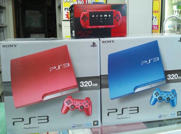 今日発売!PS3新色 「スカーレット・レッド」「スプラッシュ 今日発売!PS3新色 「スカーレット・レッド」「スプラッシュ