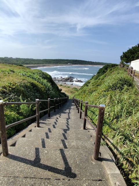 浜辺への階段