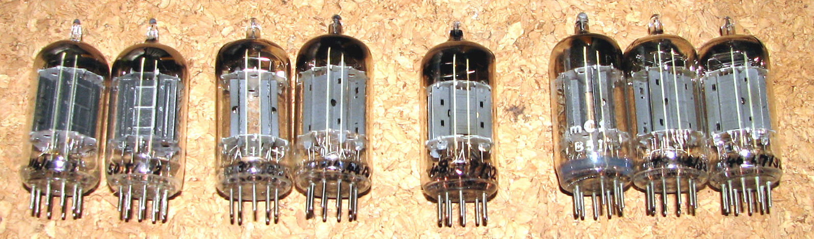 Mullard ECC83/12AX7 ロングプレート スクウェアーゲッター