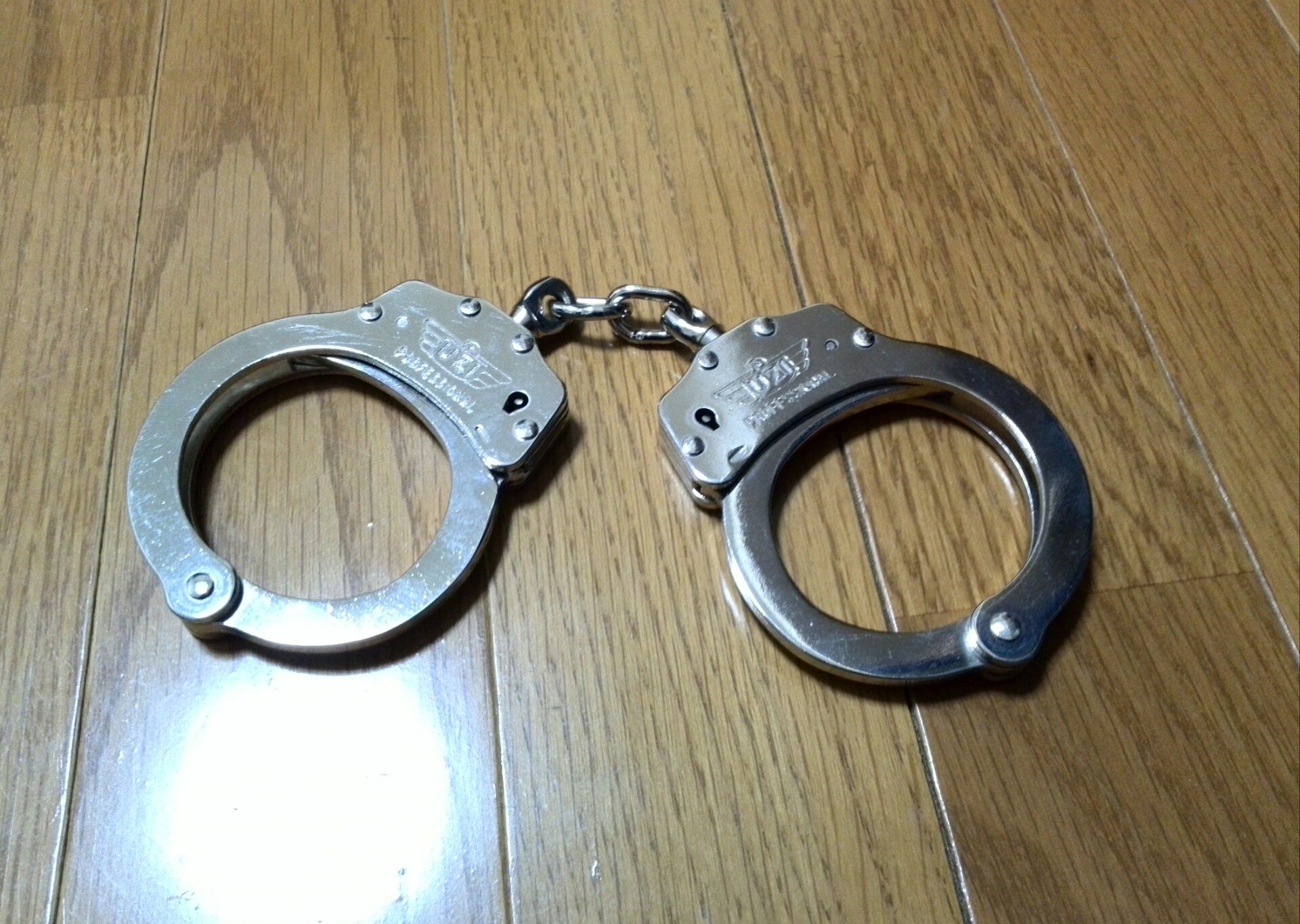 Hand Cuff Guardaの雑記帳 Hand Cuff Guardaの雑記帳