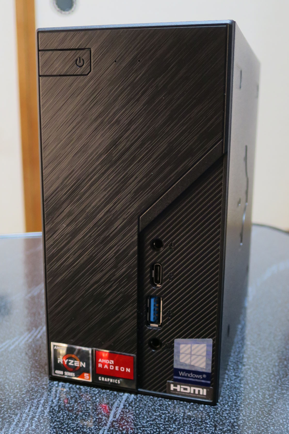 Regulus AM Windows 10 モデル