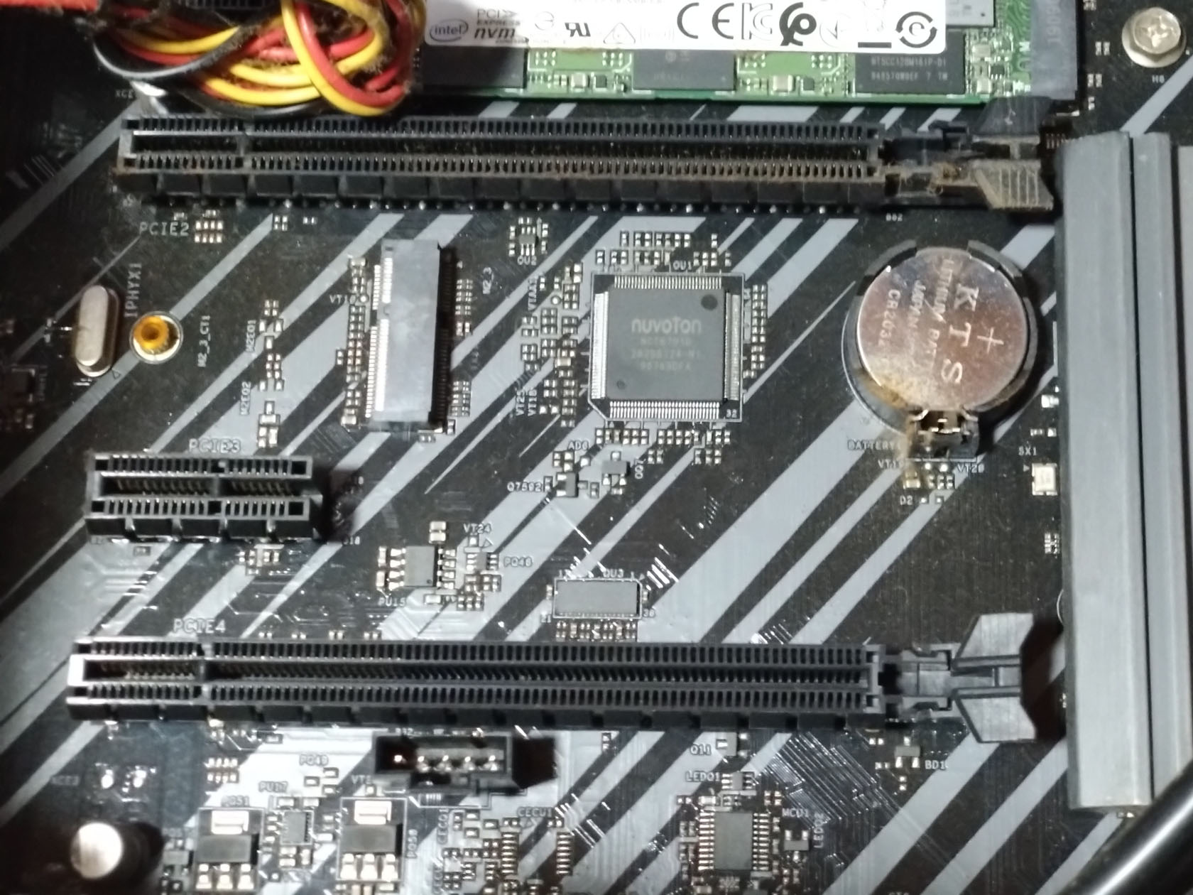 マザーボードの電池交換 : 新・ぐだぐだ日記 (と覚え書き) PART 2