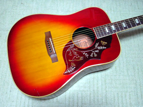 【送料込】【美品】アリア　ARIA 　ハミングバード　マツモク製　整備済 送料込】Aria マツモク製 ハミングバード 70年代 整備済