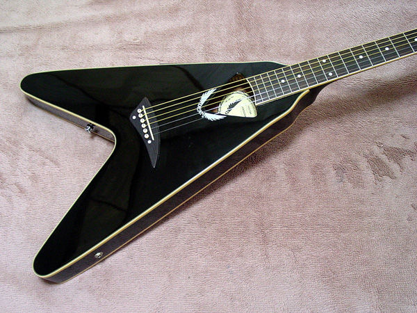 DEAN ディーン　Inferno V インフェルノ　フライングV ハードケース Dean V Hardshell Guitar Case | Guitar Center