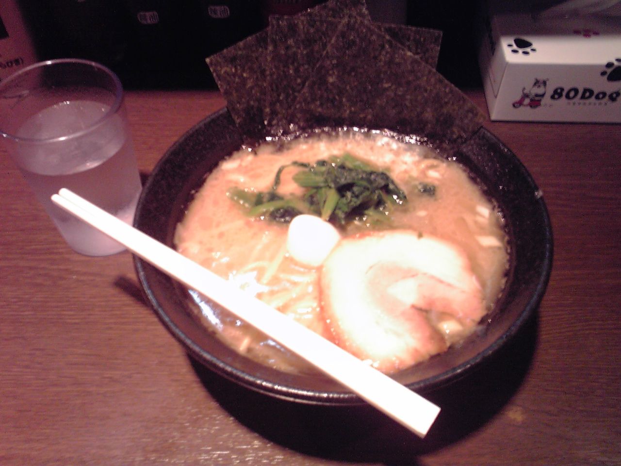 壱壱家さんの家系ラーメン