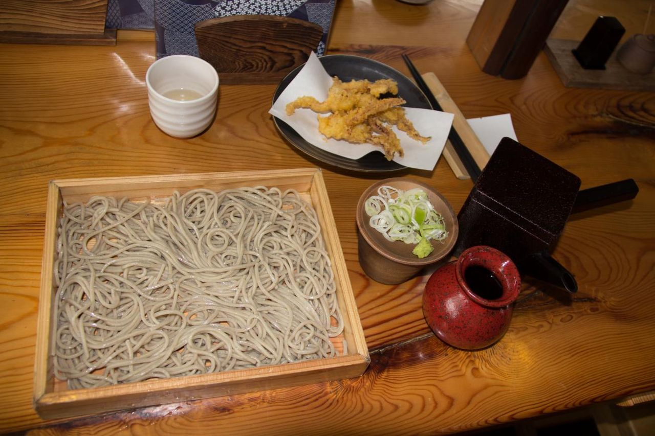 山形県ドクターヘリ ひこうき雲