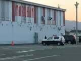 動画 大分 中津市のパチンコ店に強盗 犯人の正体に衝撃走る 銃とバッジは置いていけ 動画 大分 中津市のパチンコ店に強盗 犯人の正体に衝撃走る 銃とバッジは置いていけ