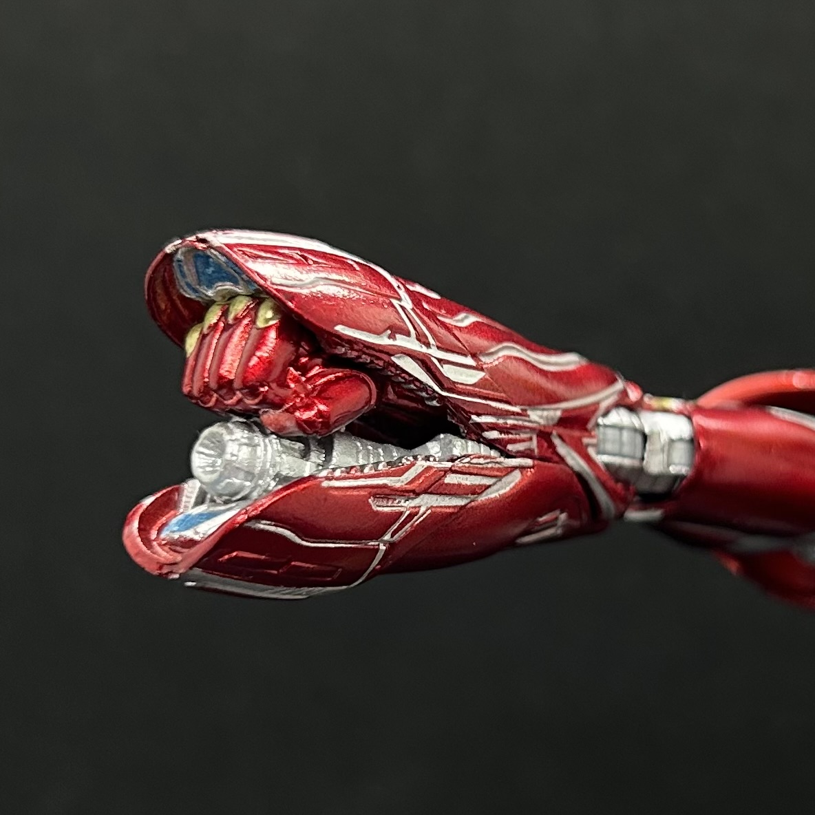 MAFEX IRON MAN MARK50 (INFINITY WAR Ver.) レビュー : にびめ MAFEX IRON MAN MARK50 (INFINITY WAR Ver.) レビュー : にびめ