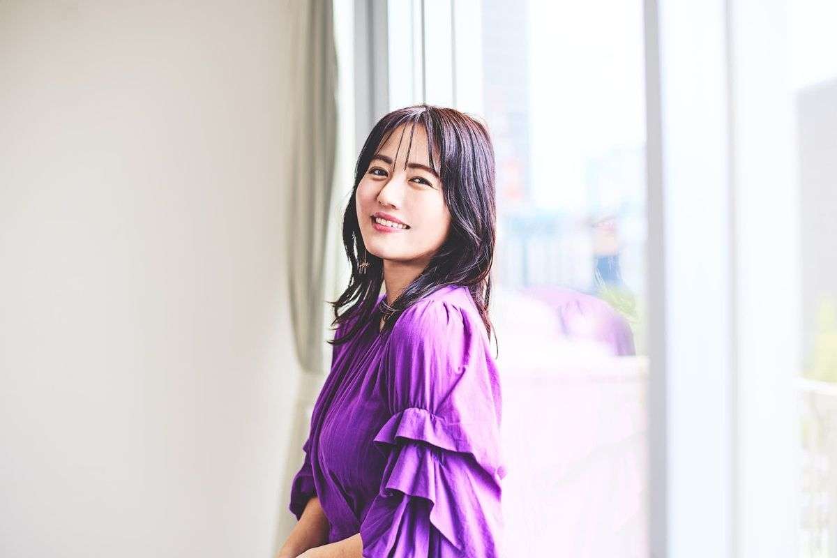 磯山さやか「41歳、グラビアは嬉しいけれど＜いいのかな＞と葛藤も。結婚したらやめる決意は変わりません」俳優業には「井森美幸さんからそっちに行かせないよと言われて…」