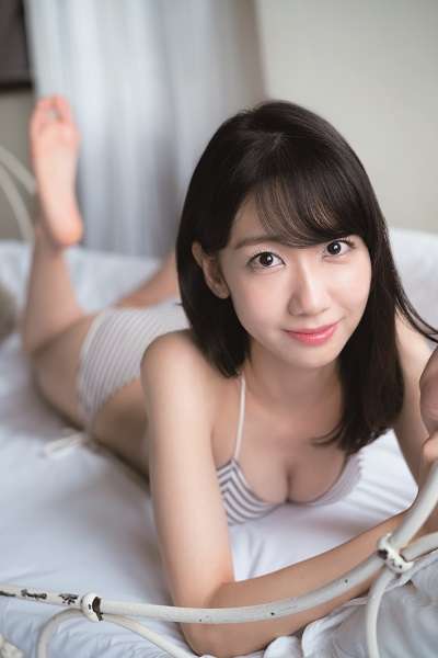 柏木由紀「来年もアイドル活動は全力」宣言＆大人グラビア