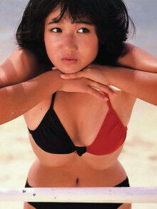 岡田有希子 画像007