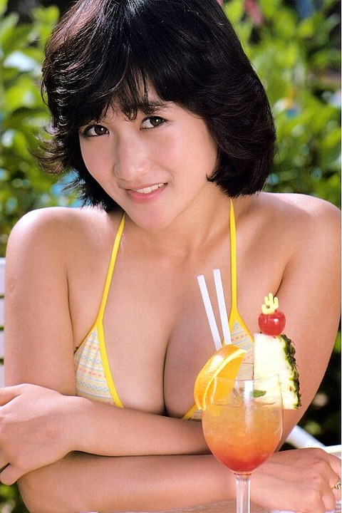 岡田有希子 画像015
