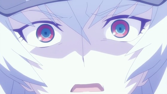 00438