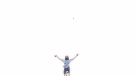 00049