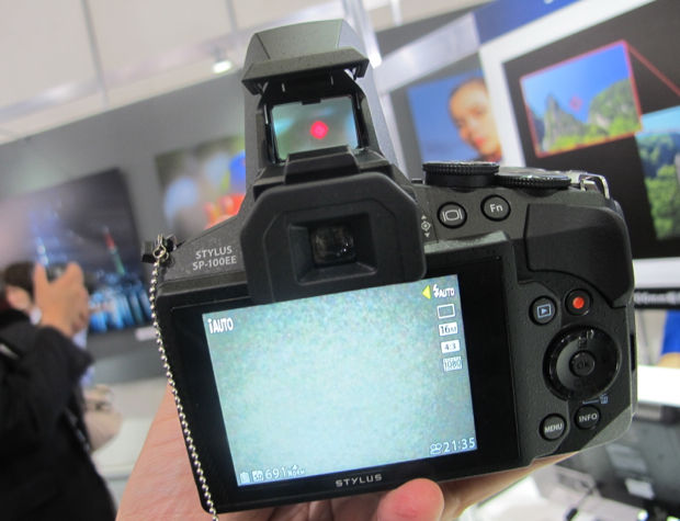 ダットサイトっていうのを今さらながら初めて実物を見てみたんだけどめちゃくちゃ狙いやすいねこれ 軍事ちゃんねる