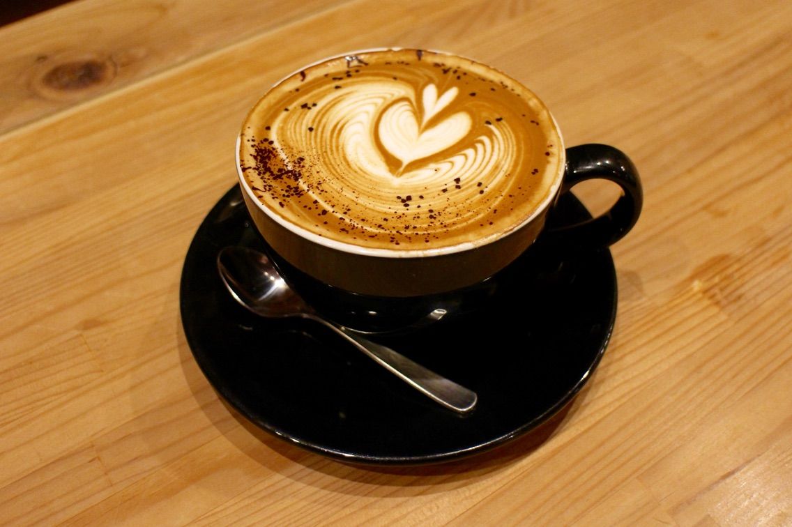 フラットホワイトコーヒーファクトリー 高森 2 モカラテ ホットビスケット 杜の都ぐるまんらいふ フラットホワイトコーヒーファクトリー 高森 2 モカラテ ホットビスケット 杜の都ぐるまんらいふ