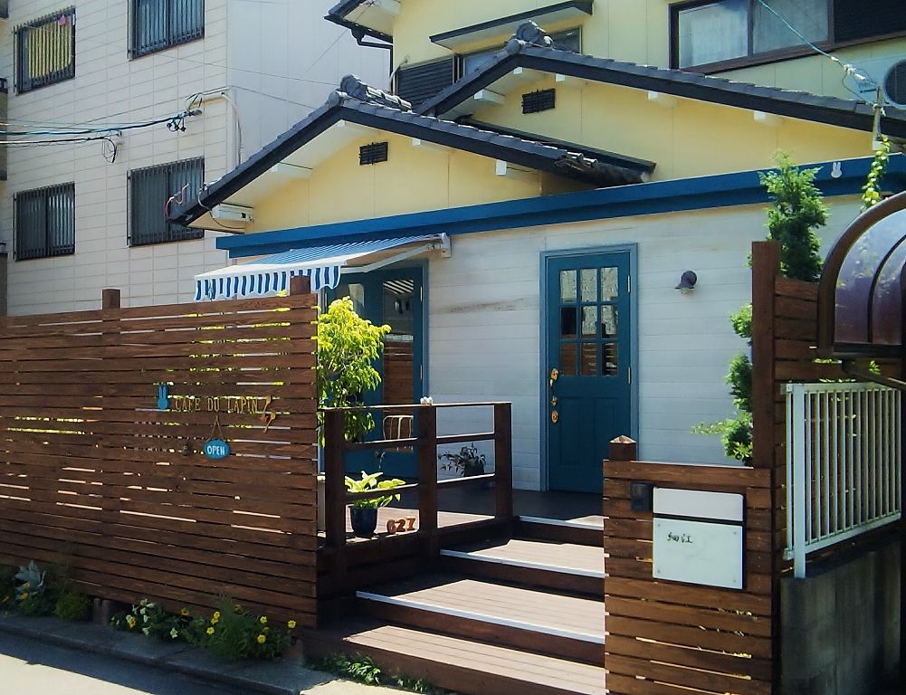 おススメ 山々が見渡せるこじゃれな隠れ家カフェ Cafe Du Lapin シージャの食べ歩きブログ