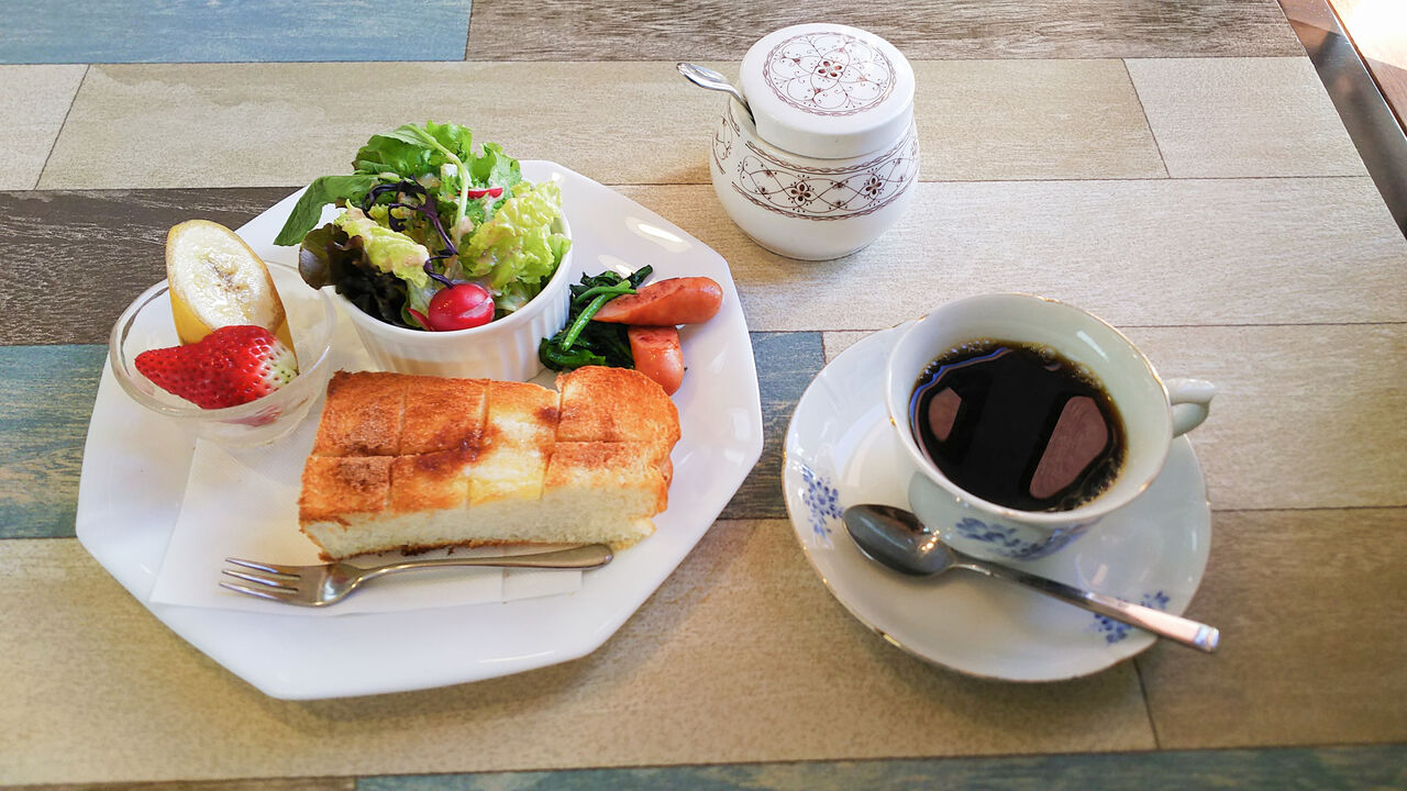 江南郊外ののどかな田園風景とともに佇むカフェでモーニング カフェもくもく シージャの食べ歩きブログ