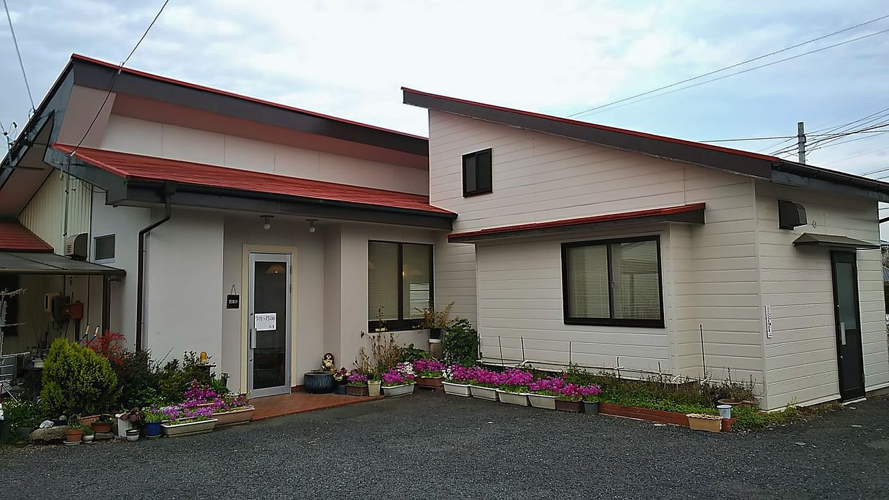 小牧口駅近くの静かに佇む素朴な喫茶店でモーニング カフェラベンダー シージャの食べ歩きブログ