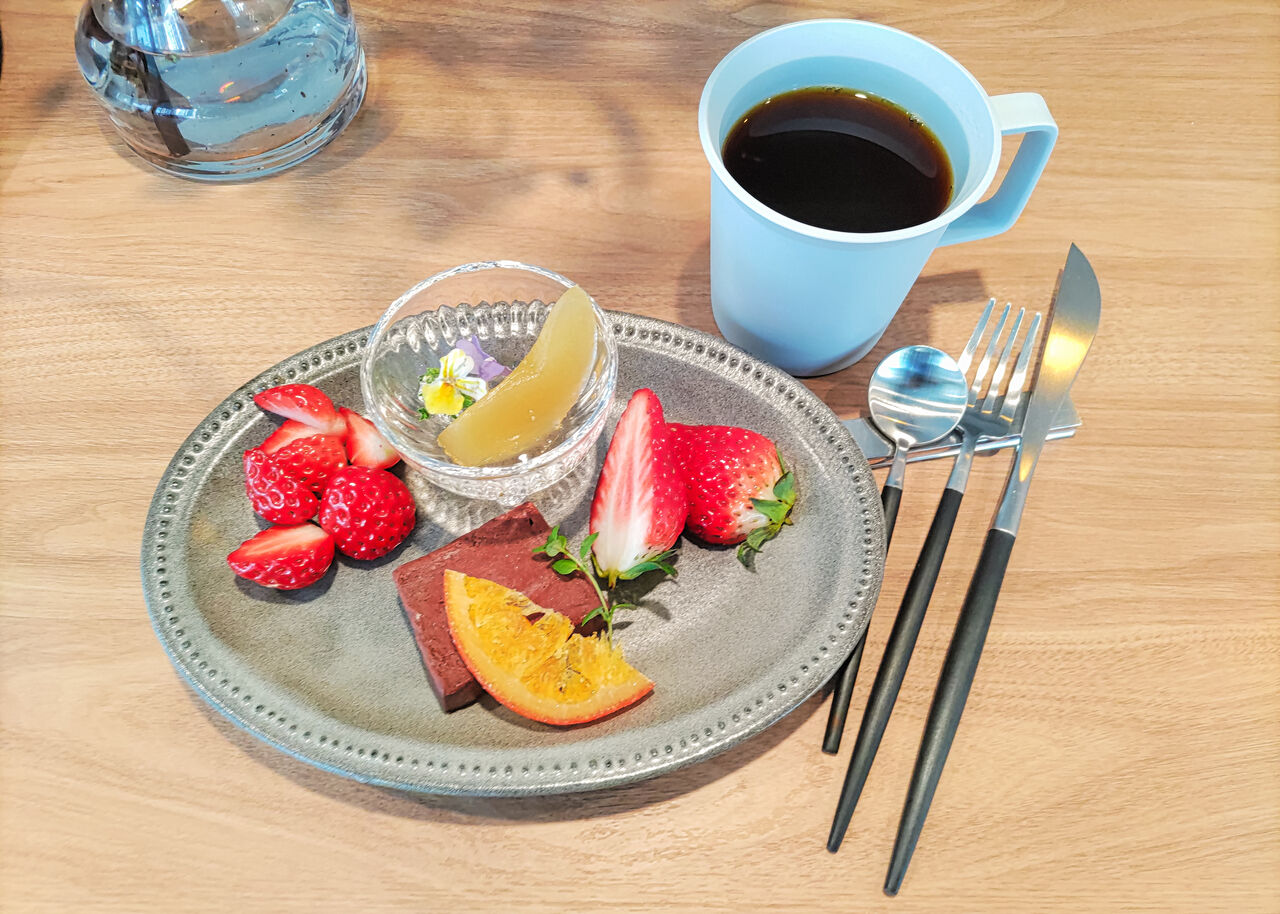 新店】店主セレクトの淹れたて珈琲とスイーツを！一宮本町に