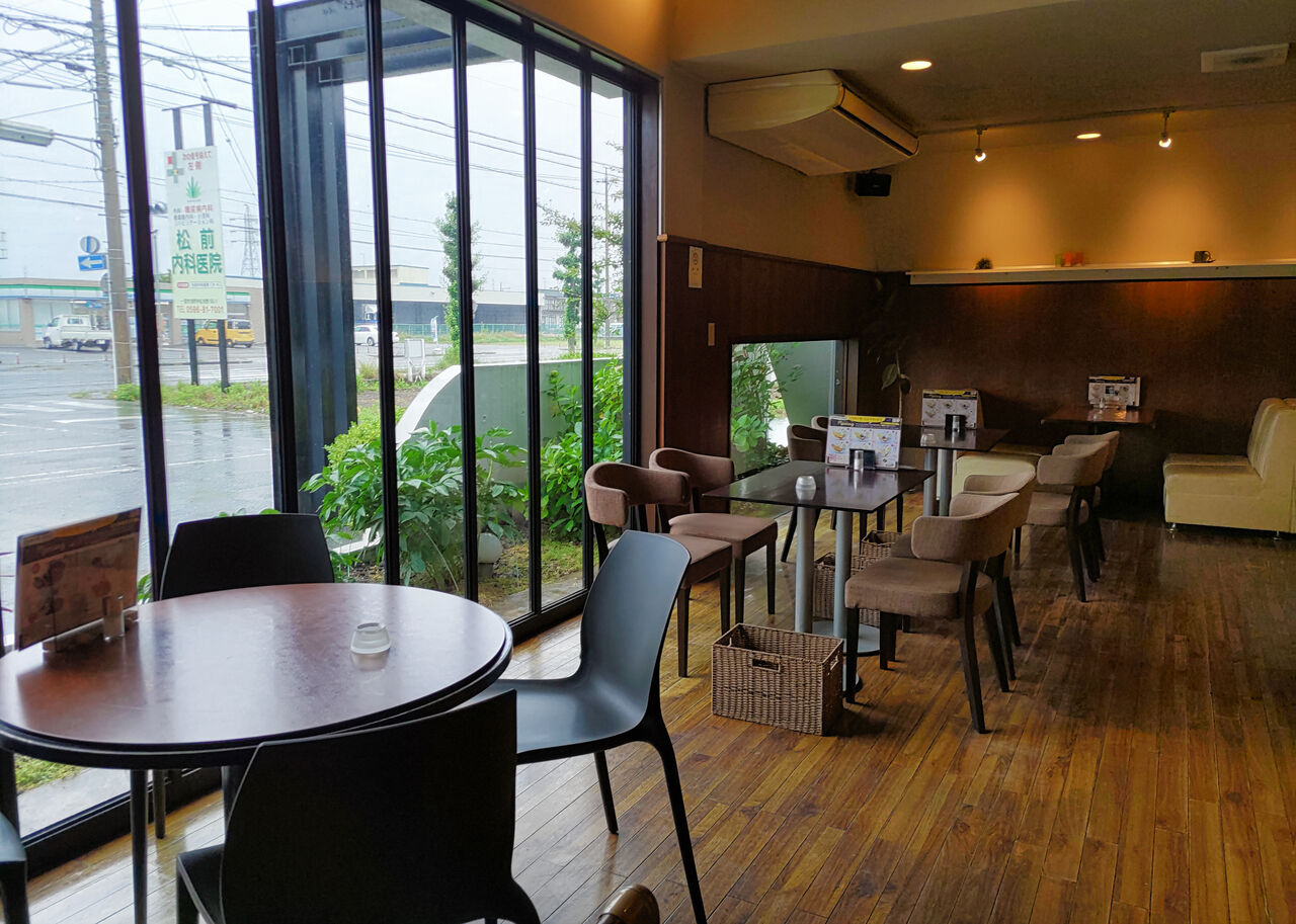 一日中モーニングでおにぎりセットも 一宮のゆったり寛げるオサレな喫茶店 Cafe Five シージャの食べ歩きブログ 東海ツゥレポ