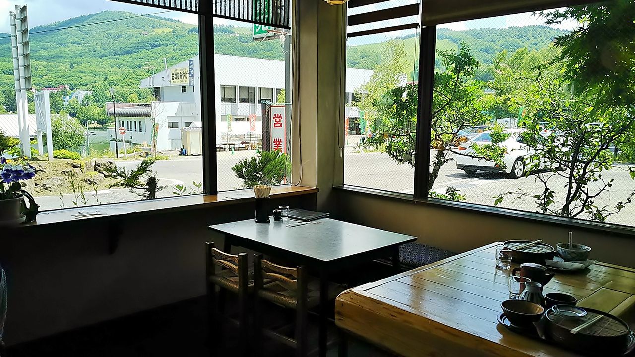 白樺湖近くのお蕎麦屋さんで冷たいざるそばをいただきます そば処 緑苑 シージャの食べ歩きブログ