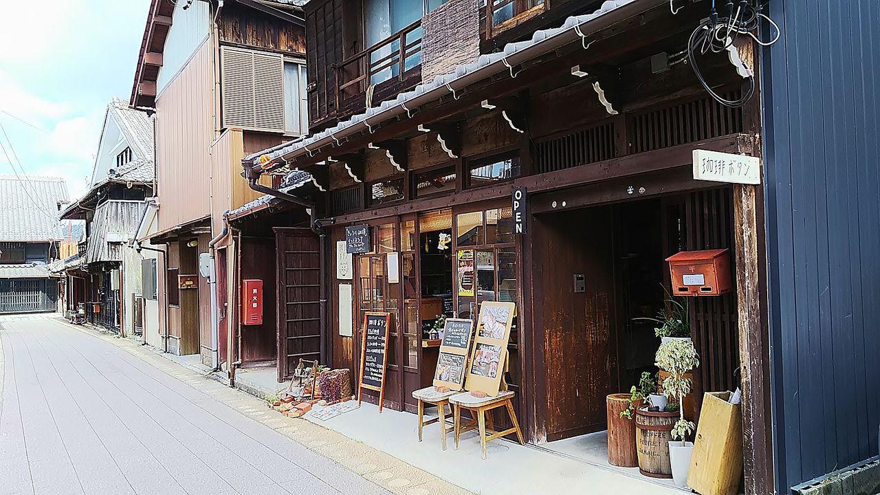 新店 犬山の城下町に風情のある古民家カフェがオープンしました 珈琲ボタン シージャの食べ歩きブログ 新店 犬山の城下町に風情のある古民家カフェがオープンしました 珈琲ボタン シージャの食べ歩きブログ
