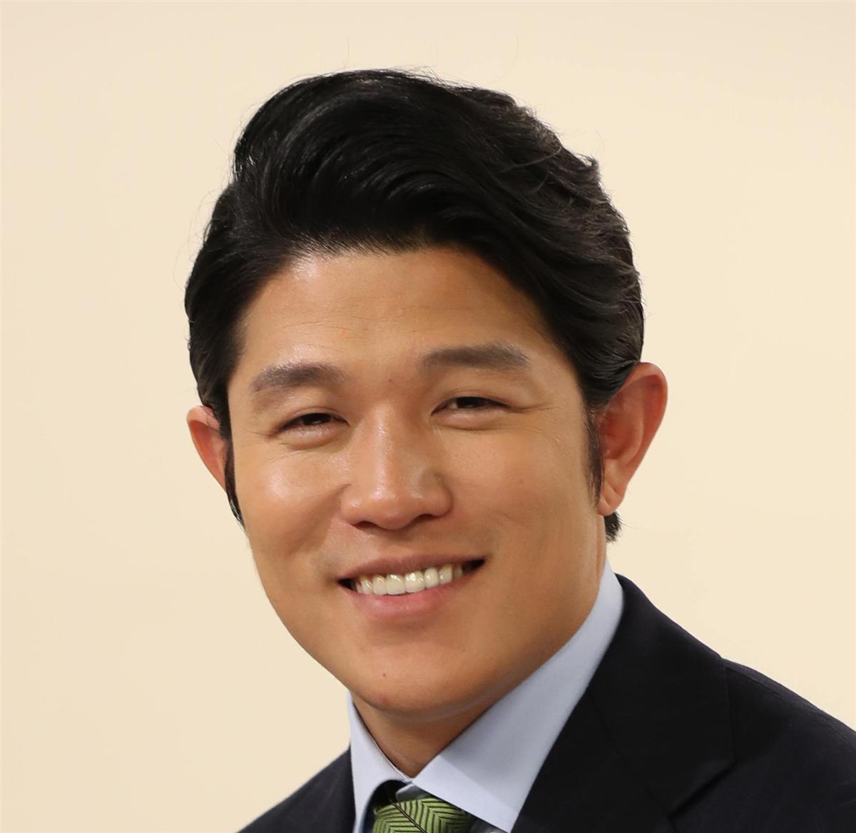 鈴木亮平 Nhk せかほし 新mc就任 三浦春馬さんの意思を繋いでいく 逆に