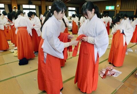 神社で巫女さん 正社員 してたことあるけど質問ある 逆に