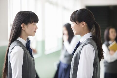 175cmから169cmまで身長を縮めた女だけど何か質問ある 逆に 175cmから169cmまで身長を縮めた女だけど何か質問ある 逆に