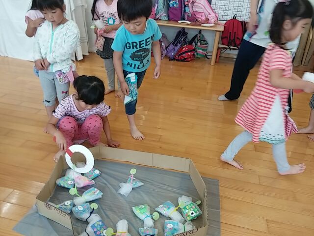 金魚すくいゲーム 八雲マリア幼稚園日記