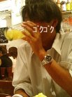 ゴクゴクとオレンジジュースばかりが消費されています。