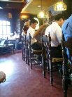 賑わってる店内。