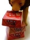 なんか積んでますライオン