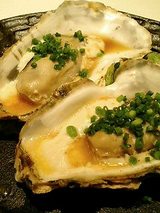 三重産カキの鉄板焼(880円)
