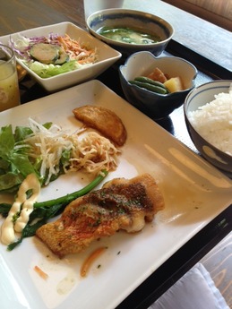 こぬれ 魚のムニエル定食 850円