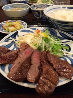 和くら 牛タン定食 (1)