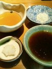山椒の塩・醤油ベースの特製タレ・天つゆ