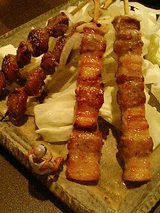 炭火焼鳥盛合せ(ずり、豚トロ)
