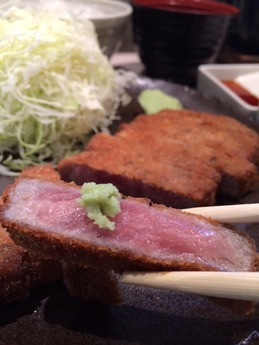 牛かついろは 牛かつ麦めしとろろセット 1300円 (2)