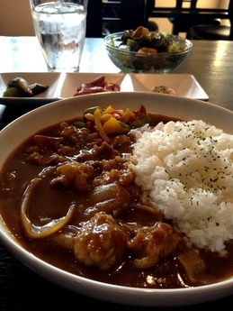 だい ホルモンカレー
