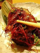 一鴻 八鹿地鶏のホルモン炒め(620円)