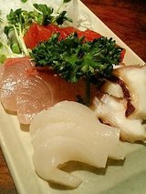 お刺身盛合せ(1200円)